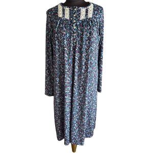 Secret Treasures Women's Navy & Red Floral Nightgown With Lace Neckline Accents